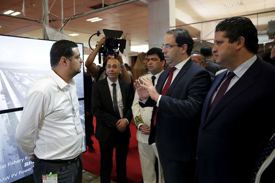 Youssef Chahed réaffirme l'engagement de son gouvernement à réaliser les projets programmés à Sfax