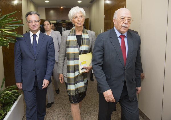 Entre le pessimisme noir du gouverneur de la BCT et l’optimisme béat du ministre des finances, qui croire ?