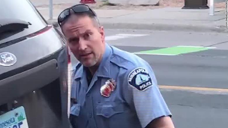 Mort de George Floyd: L’ex-policier Derek Chauvin devant la justice ce lundi