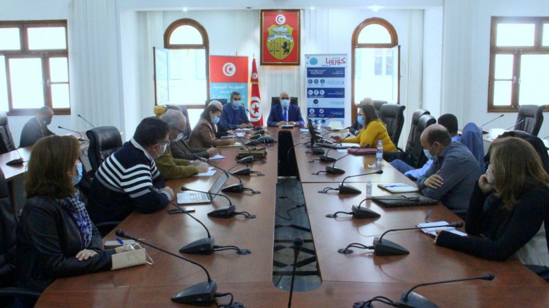  La campagne de vaccination désormais confiée à la commission scientifique