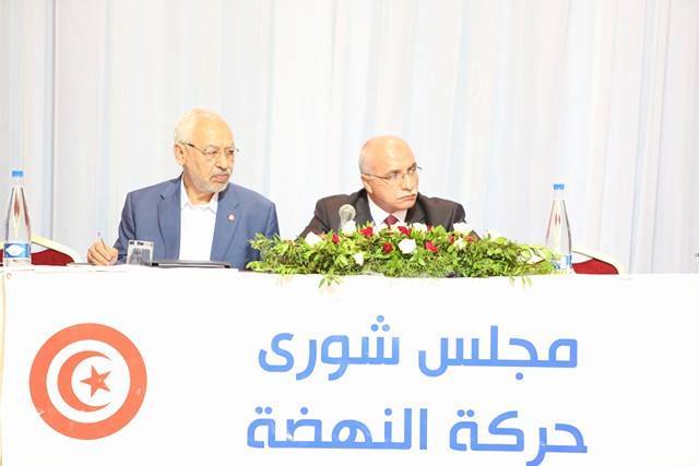 Ennahdha renouvelle son soutien à Essid et l’appelle à réagir positivement à l’initiative présidentielle