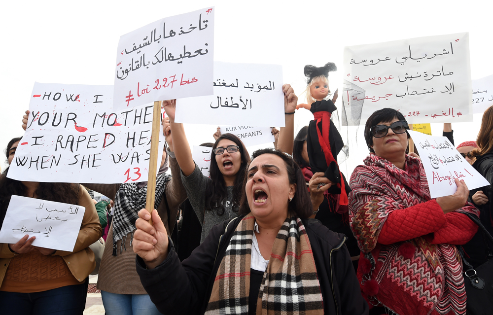 Ahlem, 13 ans, violée par la loi !
