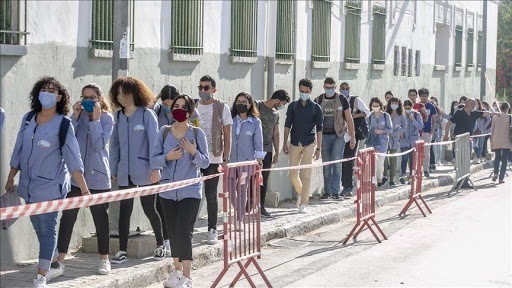 Enseignement: Les syndicats appellent à un confinement sanitaire général