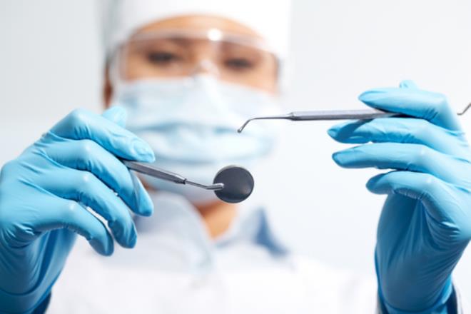 Le tarif minimum d'une consultation chez un dentiste fixé à 30 dinars