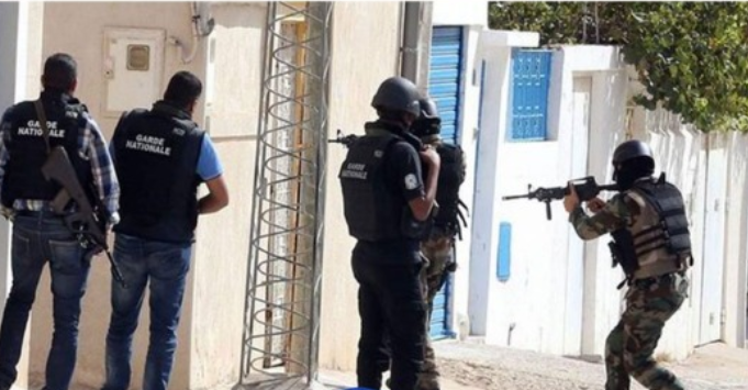 Descente chez des terroristes en lien avec la kamikaze de l'Avenue Bourguiba