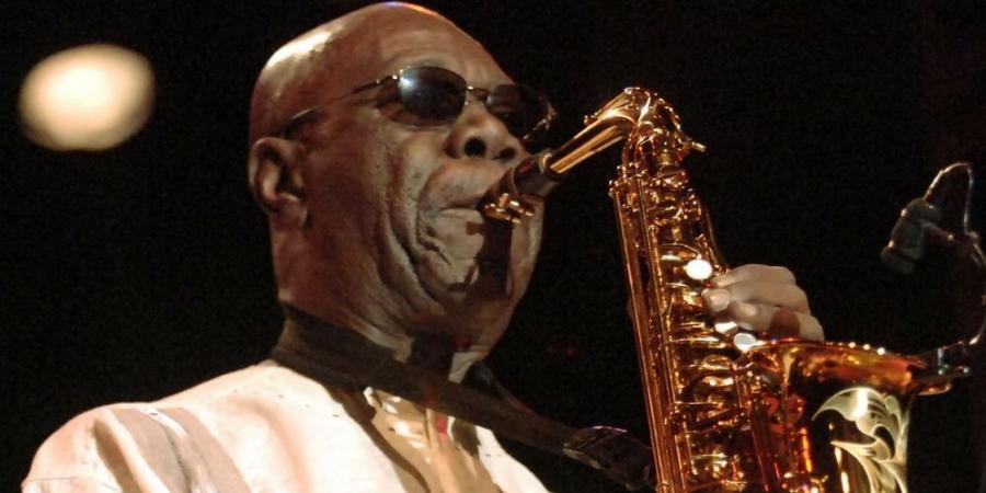Décès du célèbre saxophoniste Manu Dibango des suites du Covid-19