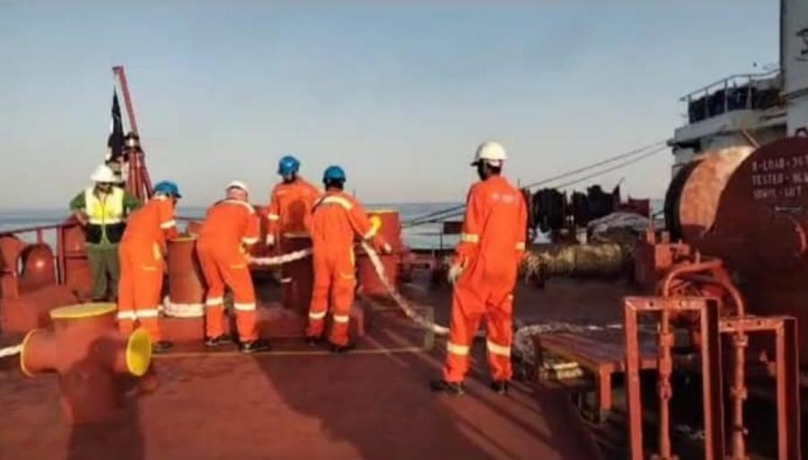 Port de Skhira : Allègement d’un tanker échoué transportant du diesel