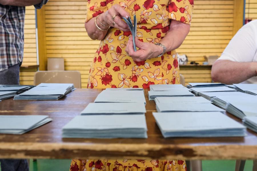 Elections françaises : le Nouveau Front populaire arrive en tête, le RN en 3ème position derrière la majorité présidentielle