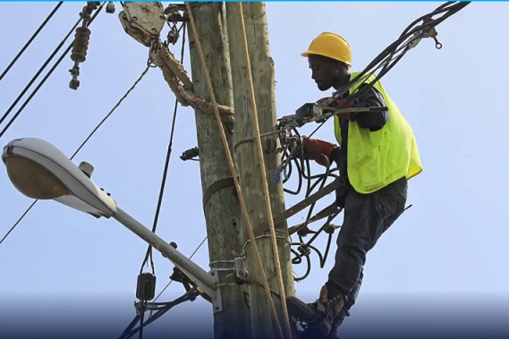 Près de la moitié de la population africaine vit sans accès à l’électricité
