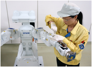 Nouvelle ligne de production de robots dans la centrale de Toyoshina d’Epson