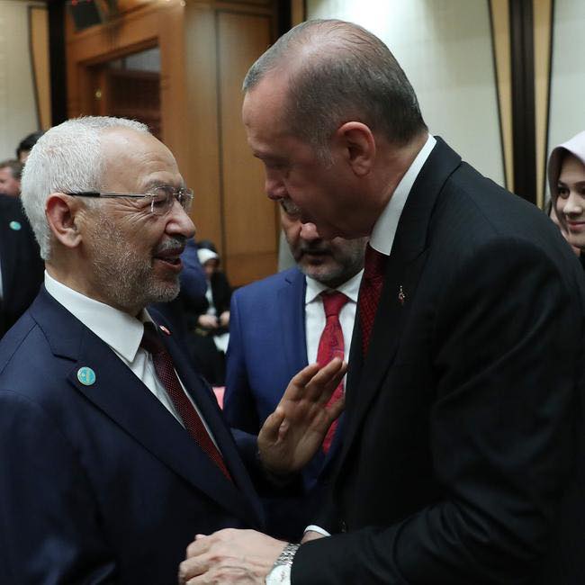 Quand Erdogan convie Rached Ghannouchi au club fermé des chefs d’état