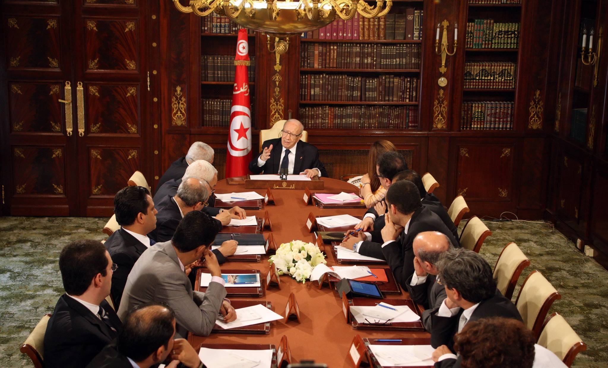 Nidaa veut désigner le chef du gouvernement, Ennahdha veut sa part dans les ministères