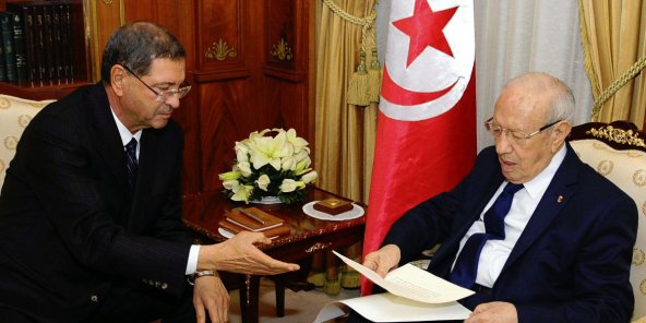 Tunisie : Ce que pense la classe politique du projet de gouvernement d’union nationale, Selon Jeune Afrique