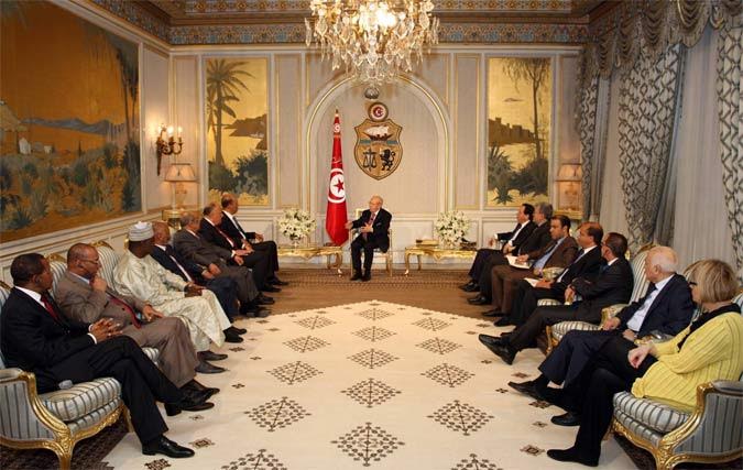 Essebsi reçoit les ministres participant à la réunion des Etats voisins de la Libye