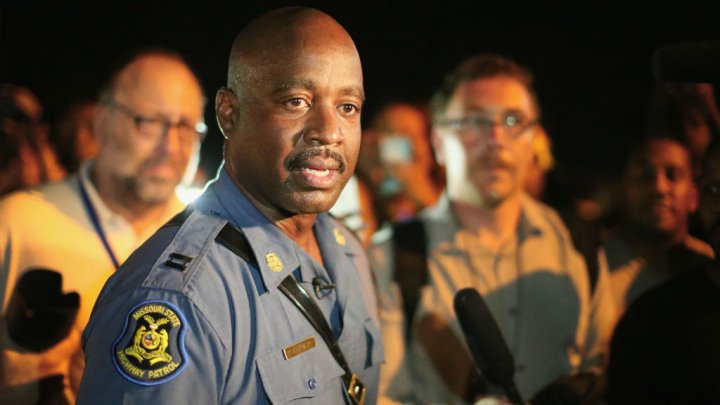  USA: Nouvelles émeutes raciales à Ferguson, l'état d'urgence décrété