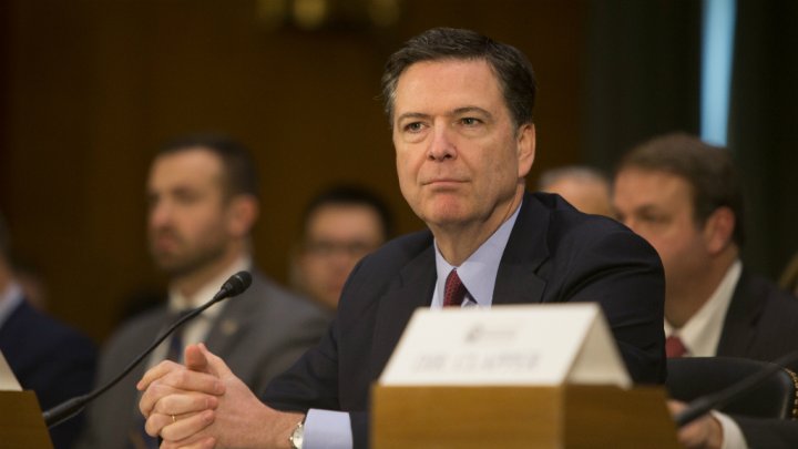 Ecoutes: Le directeur du FBI rejette les accusations de Trump contre l'administration Obama