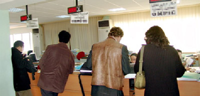 Fonction publique: Le Tunisien travaille 8 minutes par jour