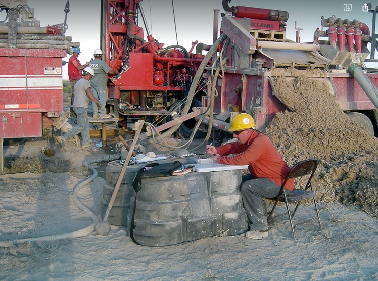 Tunisie: Les tracasseries administratives bloquent le forage de nouveaux puits de pétrole