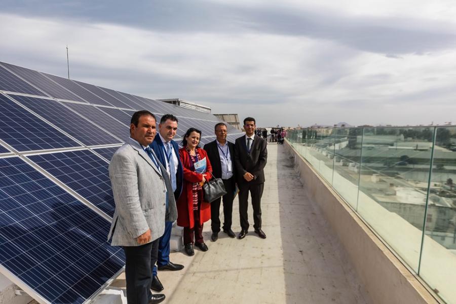 L'école américaine de Tunis installe plus de 450 panneaux solaires photovoltaïques 