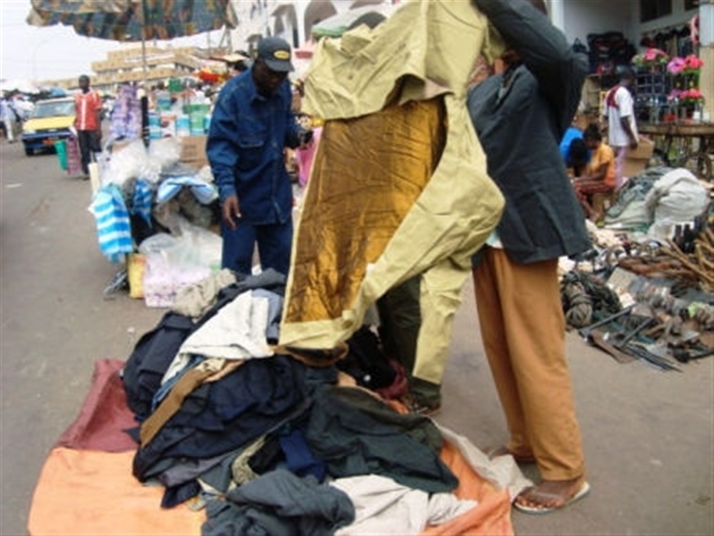 90% des Tunisiens achètent leurs vêtements de la fripe
