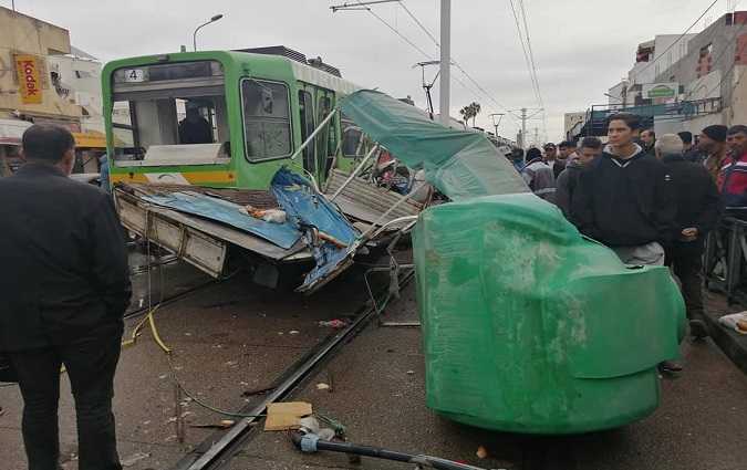 Denden: Collision entre le métro 4 et un camion léger