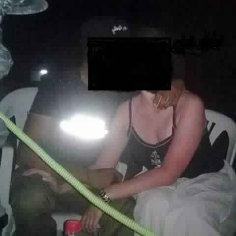 Le baiser qui coûtera très cher à l’agent de la garde nationale