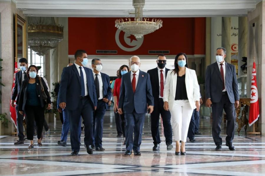 Ghannouchi et Chaouachi interdits d’accéder au Parlement