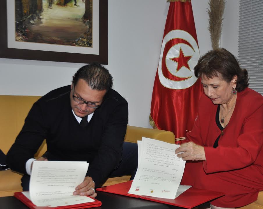 Signature d’une convention de partenariat entre la Télévision tunisienne et l’IVD