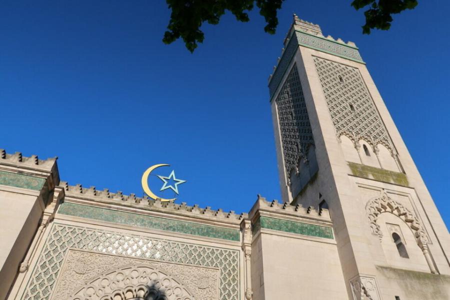 France : La Grande Mosquée de Paris dénonce des propos « stigmatisants » d’une journaliste de France Info