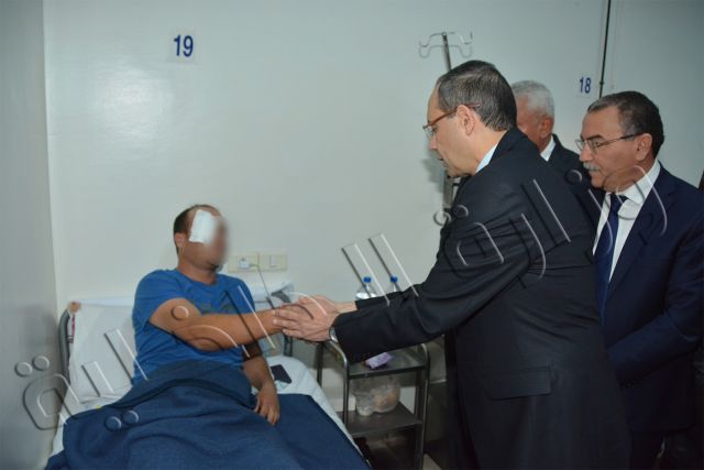 Le ministre de l’Intérieur rend visite à un agent blessé lors du match EST-Primeiro