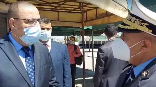 Méchichi inspecte le confinement général