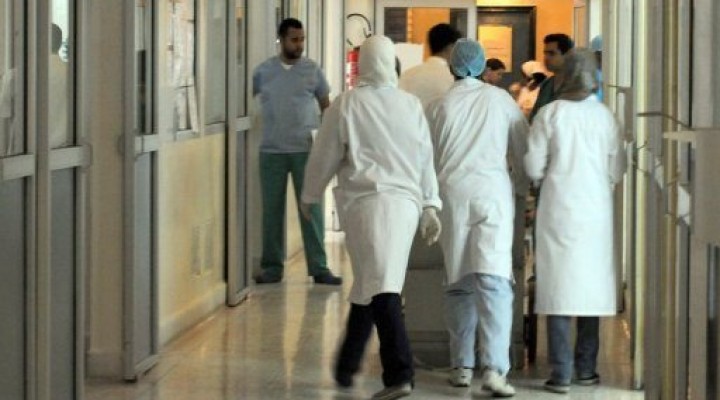 Exode des médecins: La Tunisie laisse faire, l'Algérie prend des mesures...brutales