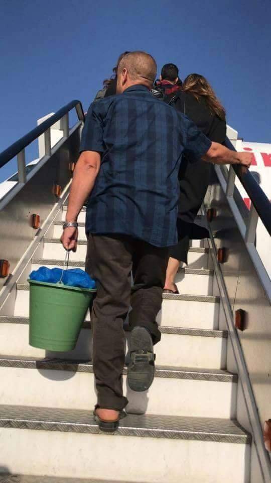 Tunisie: Un seau comme bagage à main, c'est la dernière !