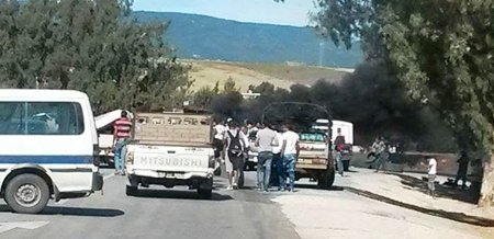 Siliana: Des manifestants bloquent l'entrée de la ville