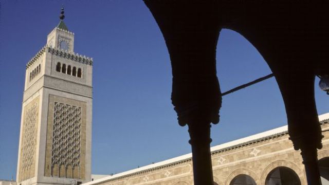 Il suspend sa prière pour voler une moto stationnée devant la mosquée