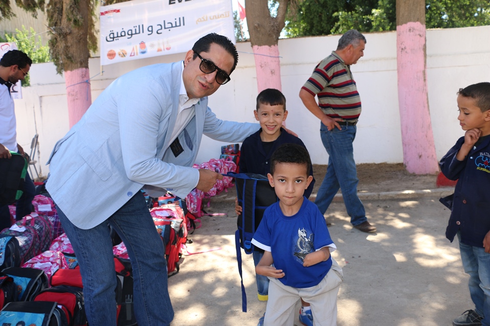130 enfants d’une école d’Oued Mliz retrouvent le sourire grâce à Evertek