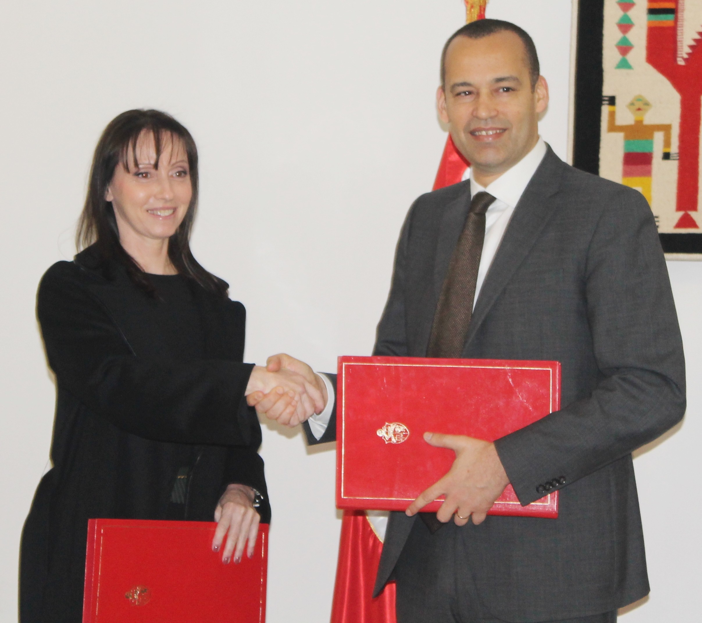 Une première en Afrique : Signature du grand Projet de Culture de la Canne pour l’exportation du Bioéthanol.