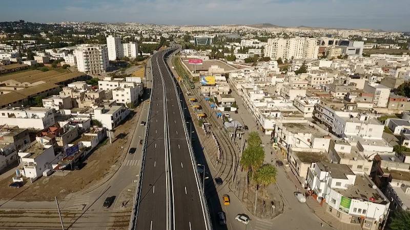 Youssef Chahed Inaugure l’échangeur de la route X2 de la Cité El Khadhra
