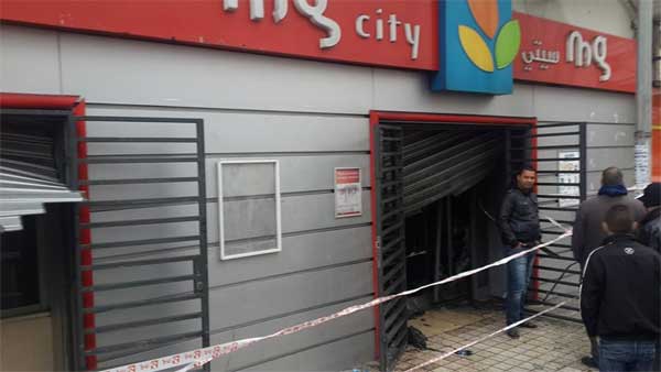 Le supermarché Magasin Général de l'avenue du Ghana victime d'un incendie