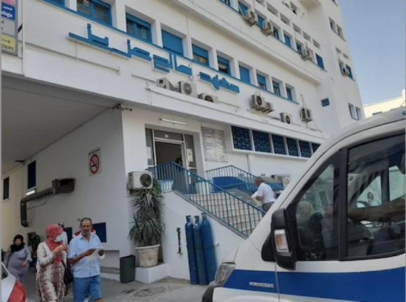 Installation d'une borne d'enregistrement automatique à l’institut Salah Azaïez