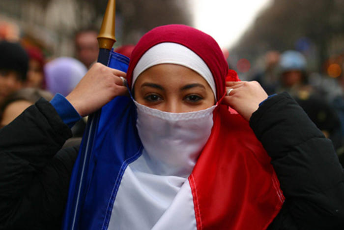 France: Pour 57 % des jeunes musulmans, la charia plus importante que la République