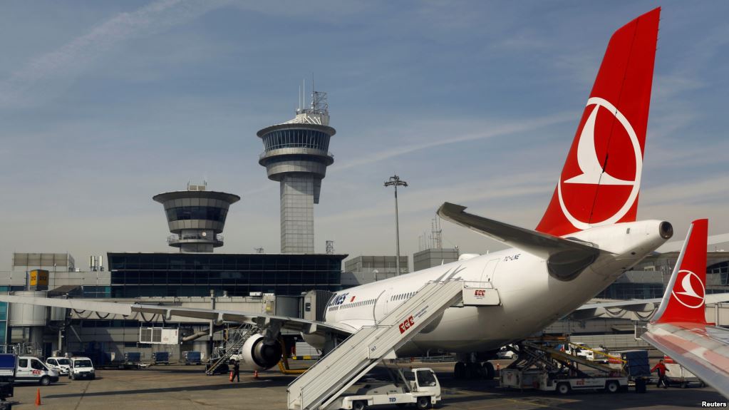 Fermeture de l'aéroport d'Istanbul suite au crash d’un avion.