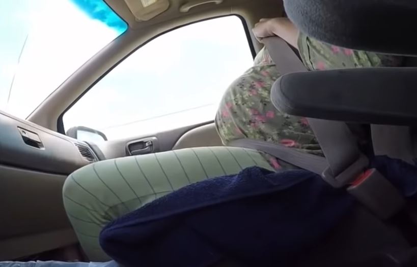 Rome : A cause des embouteillages, une mère accouche dans la voiture !