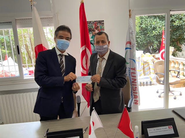 Don japonais pour l'acquisition d’un minibus aux personnes à mobilité réduite à Tunis