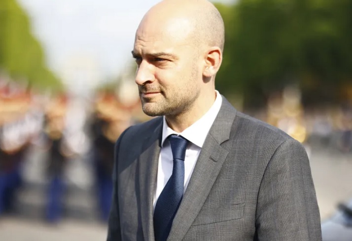 France-Algérie : Interdiction d’accès du territoire français de dignitaires algériens (J-N Barrot)
