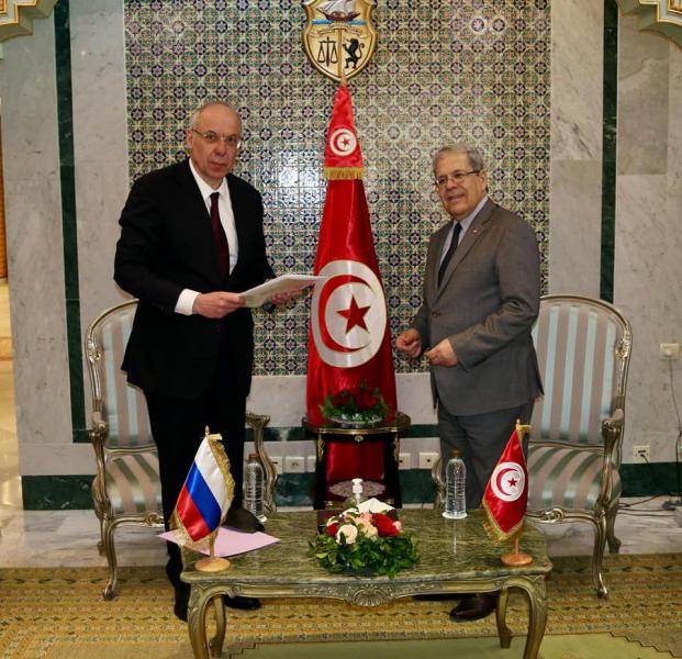 L’ambassadeur russe n’a remis à Othman Jerandi qu’une « Copie figurée des lettres de créance »