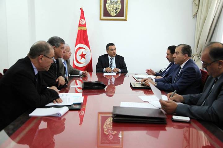 Mehdi Jomâa décide de mettre fin aux activités des associations en relation avec le terrorisme