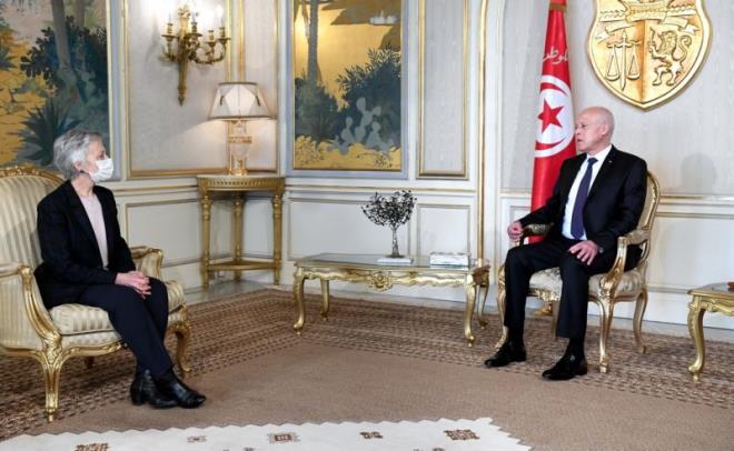 Kaïs Saïed reçoit la présidente de la Commission de Venise