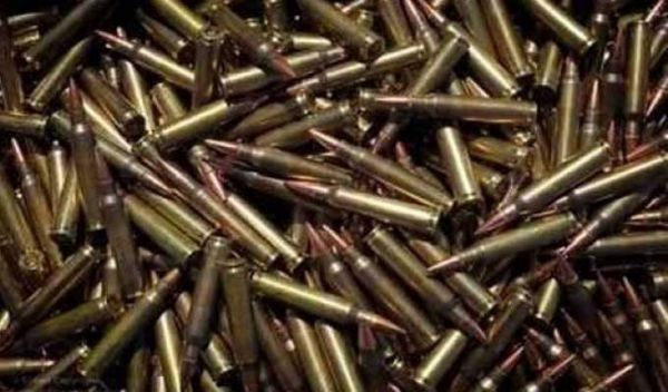 Des milliers de cartouches pour Kalachnikov découvertes dans le désert au sud de Douz