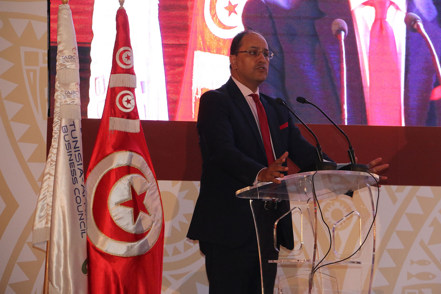 Slim Khalbous annonce la création de l’Agence d’accueil des étudiants africains